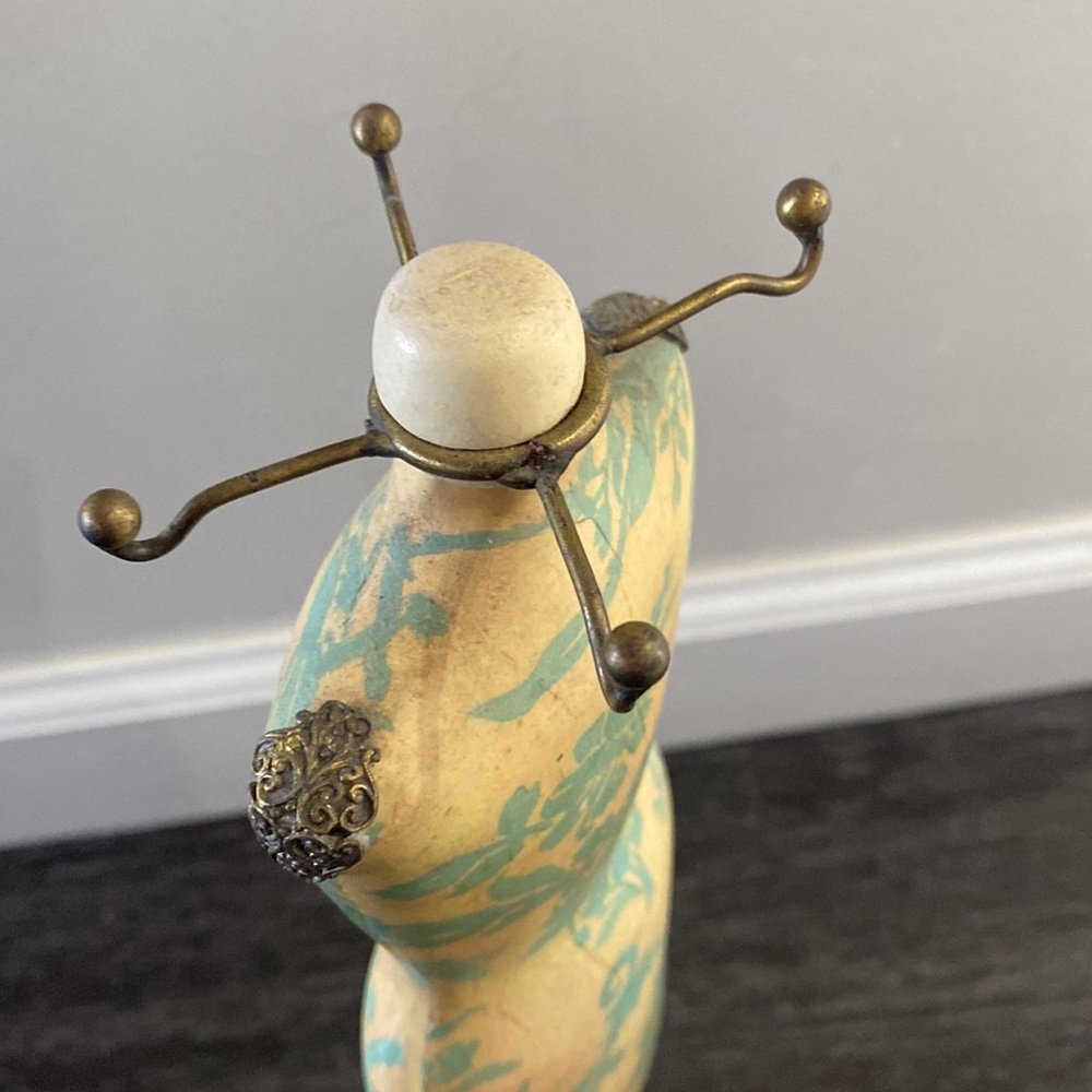 Shabby Chic Rustic Mannequin Jewelry Rack - Picture 3 of 5
